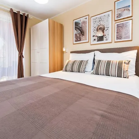 Apartments Villa Istria Rovinj Exterior photo